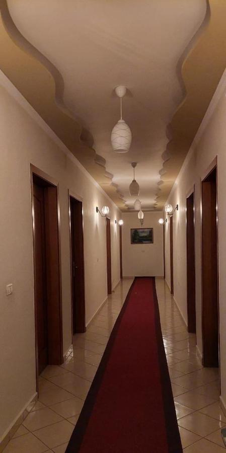 Hotel Vila Toska Piskupat Exterior foto